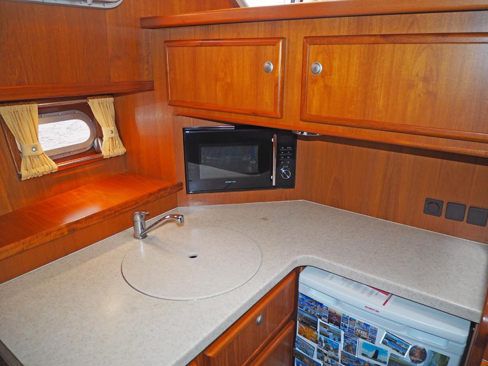 Fore ship, Accommodation